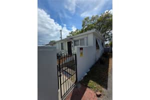 57 Esplanade Dr , Miami Springs, FL 33166 - MLS#A11982503