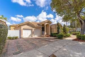 11221 Nw 48th Ter Doral, FL 33178 - MLS#A11982506