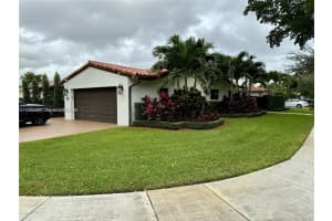 15101 Garvock Pl Miami Lakes, FL 33016 - MLS#A11982548