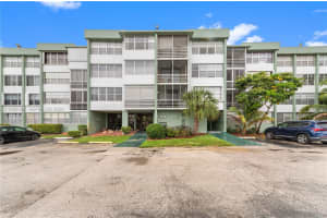 2761 Taft St 110 Hollywood, FL 33020 - MLS#A11982606