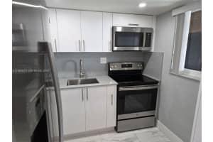 6575 W 4 Ave 507 B Hialeah, FL 33012 - MLS#A11982613