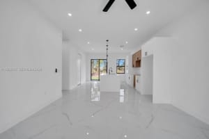 637 Summit Ave S Lehigh Acres, FL 33974 - MLS#A11982617