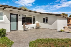 4660 W 9th Ave Hialeah, FL 33012 - MLS#A11982646