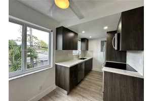 913 Ne 17th St 8 Fort Lauderdale, FL 33305 - MLS#A11982651