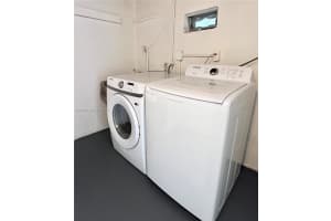 1632 Nw 18th Ave Fort Lauderdale, FL 33311 - MLS#A11982664