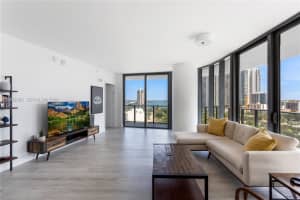 121 Ne 34th St 1204, Miami