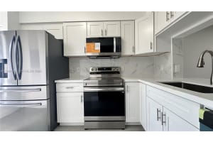 16769 Hemingway Dr Weston, FL 33326 - MLS#A11982688