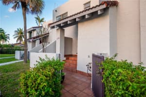 860 Nw 106th Ave 2b3-5 Miami, FL 33172 - MLS#A11982700