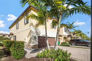 4665 Caspian Way Davie, FL 33314 - MLS#A11982712