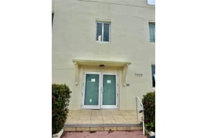 7928 Harding Ave 5, Miami Beach