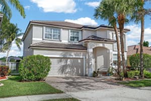 16419 Sapphire Pl Weston, FL 33331 - MLS#A11982853