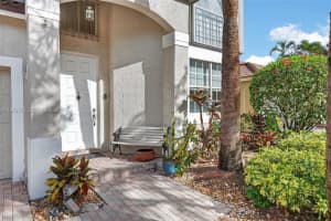 16419 Sapphire Pl Weston, FL 33331 - MLS#A11982853