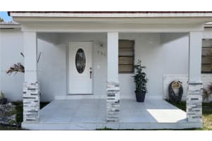 250 E 60th St Hialeah, FL 33013 - MLS#A11982857