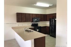 230 Nw 109th Ave 111 Miami, FL 33172 - MLS#A11982860