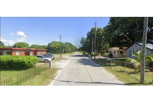 432 N 14 St N St Cswy Fort Pierce, FL 34946 - MLS#A11982897