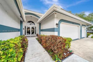 106 Sw 85th Ter, Coral Springs