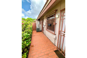 15529 69th Ter , Miami, FL 33193 - MLS#A11982973