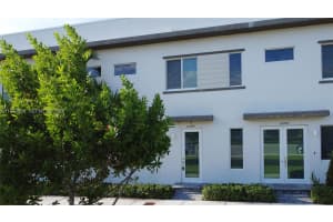 10447 Nw 66th St Doral, FL 33178 - MLS#A11983033