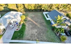 1570 Sw 16th Ct Sw Vero Beach, FL 32962 - MLS#A11983056
