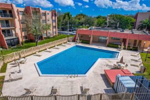 13715 Kendale Lakes Cir , Miami, FL 33183 - MLS#A11983080