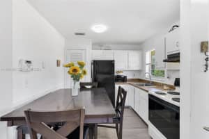 5150 Ne 6th Ave 117, Oakland Park