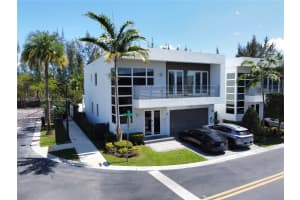 7475 Nw 97th Ct, Doral