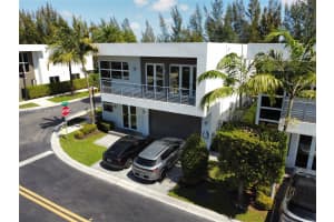 7475 Nw 97th Ct Doral, FL 33178 - MLS#A11983089