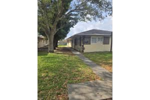 MLS# A11983109, Hollywood, Florida 33020