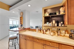 919 Hillcrest Dr 704 Hollywood, FL 33021 - MLS#A11983126