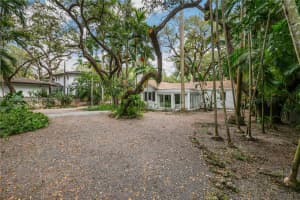 2925 Seminole St Miami, FL 33133 - MLS#A11983138