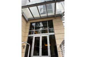 1060 Brickell Ave 1707 Miami, FL 33131 - MLS#A11983143