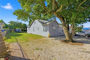 2142 Nw 33rd St Miami, FL 33142 - MLS#A11983152