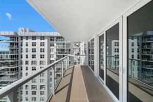 230 S 174th St 2202 Sunny Isles Beach, FL 33160 - MLS#A11983187