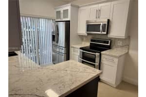 8025 Lake Dr APT 102, Doral, FL 33166, - MLS#A11983191