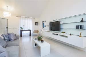 370 Se 2nd Ave G3 Deerfield Beach, FL 33441 - MLS#A11983219