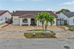 14563 Sw 172nd Ln Miami, FL 33177 - MLS#A11983222