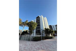 20400 W Country Club Dr 412 Aventura, FL 33180 - MLS#A11983233