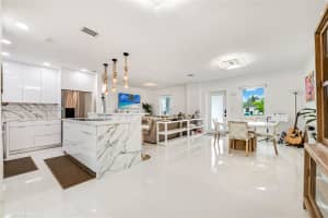 7235 SW 39th St, Miami, FL 33155, - MLS#A11983254