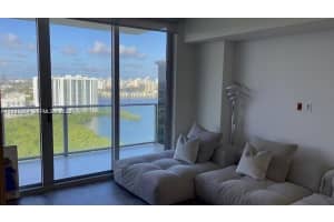 16385 Biscayne Blvd 2702 North Miami Beach, FL 33160 - MLS#A11983274