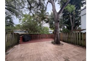 2927 Sw 18th Ter, Fort Lauderdale