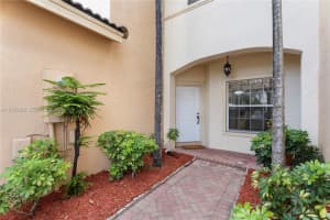 5527 113th Ave , Doral, FL 33178 Sold 06/08/26