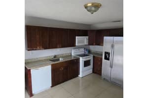 2570 Ne 192nd St 2 Miami, FL 33180 - MLS#A11983310