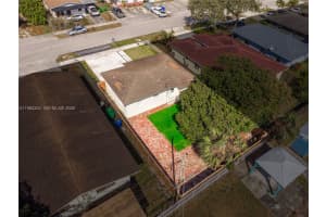 2760 Nw 13th Ct Fort Lauderdale, FL 33311 - MLS#A11983324