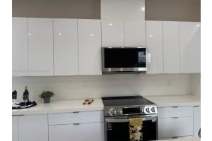 1028 Nw 8th Ave Fort Lauderdale, FL 33311 - MLS#A11983329