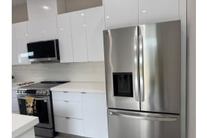 1028 Nw 8th Ave Fort Lauderdale, FL 33311 - MLS#A11983329