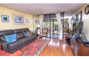 1000 Colony Point Cir 203 Pembroke Pines, FL 33026 - MLS#A11983338