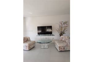 1000 E Saint Charles Pl 519 Pembroke Pines, FL 33026 - MLS#A11983341