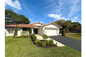 670 Deer Creek Hollows Cir Deerfield Beach, FL 33442 - MLS#A11983351