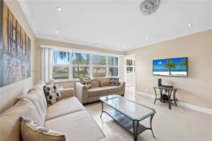 329 Se 3rd St 103s Hallandale Beach, FL 33009 - MLS#A11983362