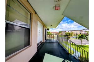 3061 Nw 47th Ter 226a Lauderdale Lakes, FL 33313 - MLS#A11983366